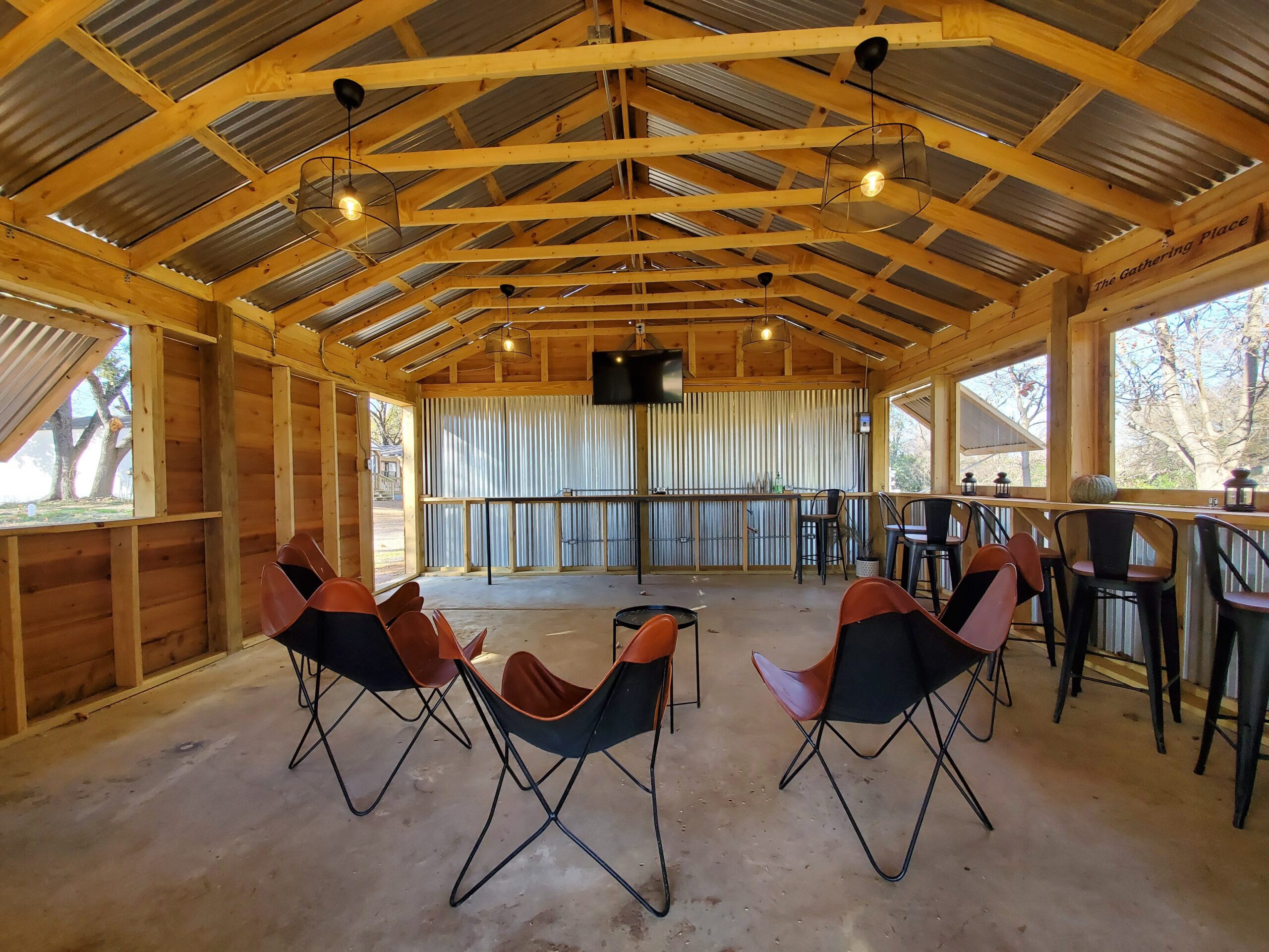 Stonewall Motor Lodge - Live From The Southside