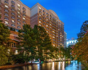 Experience the Magic of the Holidays and Beyond with Go Rio Cruises and The Westin Riverwalk!