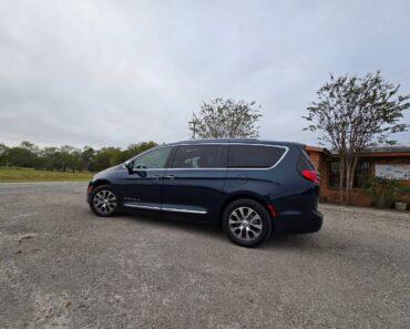 Automotive: 2025 Chrysler Pacifica Hybrid Automotive: 2025 Chrysler Pacifica Hybrid