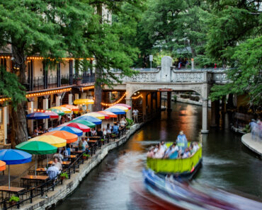 Casa Rio Unveiled New Mural Celebrating 80-Year Legacy on San Antonio River Walk Casa Rio Unveiled New Mural Celebrating 80-Year Legacy on San Antonio River Walk