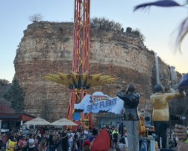 Youth Writers Enjoy Mardi Gras Festivities at Six Flags Youth Writers Enjoy Mardi Gras Festivities at Six Flags